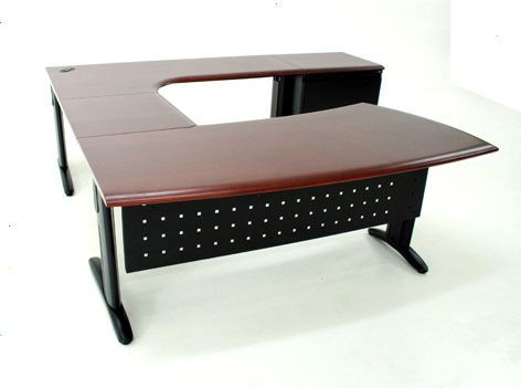 Galería de Estación de trabajo en "U" Cubiertas termoformadas y Bases Metálicas  Línea Cassel