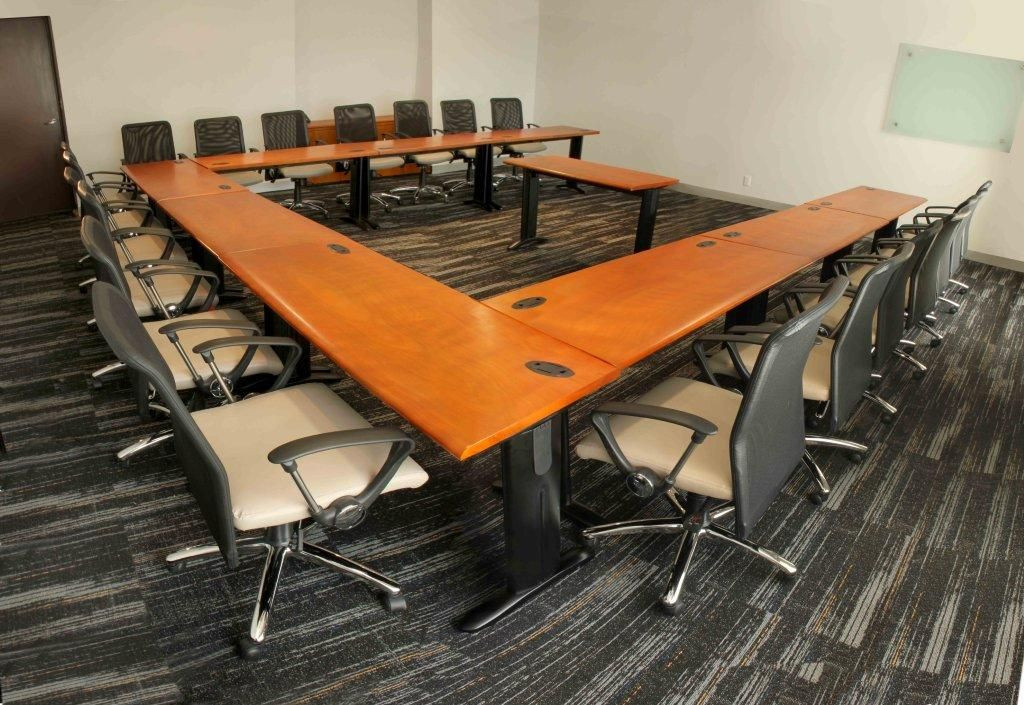 Galería de Mesas modulares multi-configuración Línea Cassel